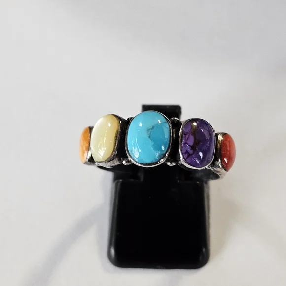 Vintage Southwest Style Ring Size 8! - Picture 2 of 9